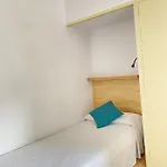 Atico Con Terraza 公寓 *