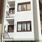 Atico Con Terraza 公寓 *